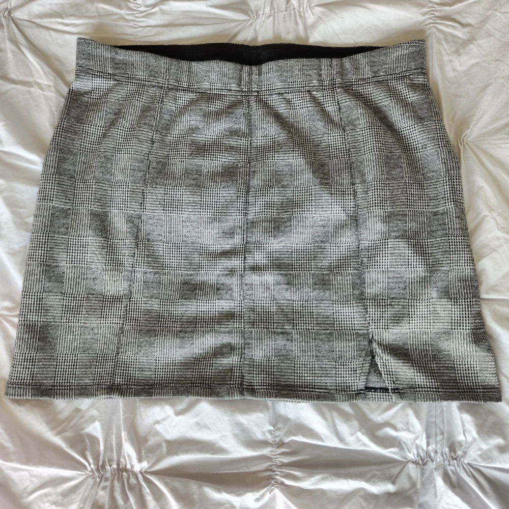 LIKE NEW Jolt Black and White Checkered Plaid Style Mini Skirt Size 13 Juniors